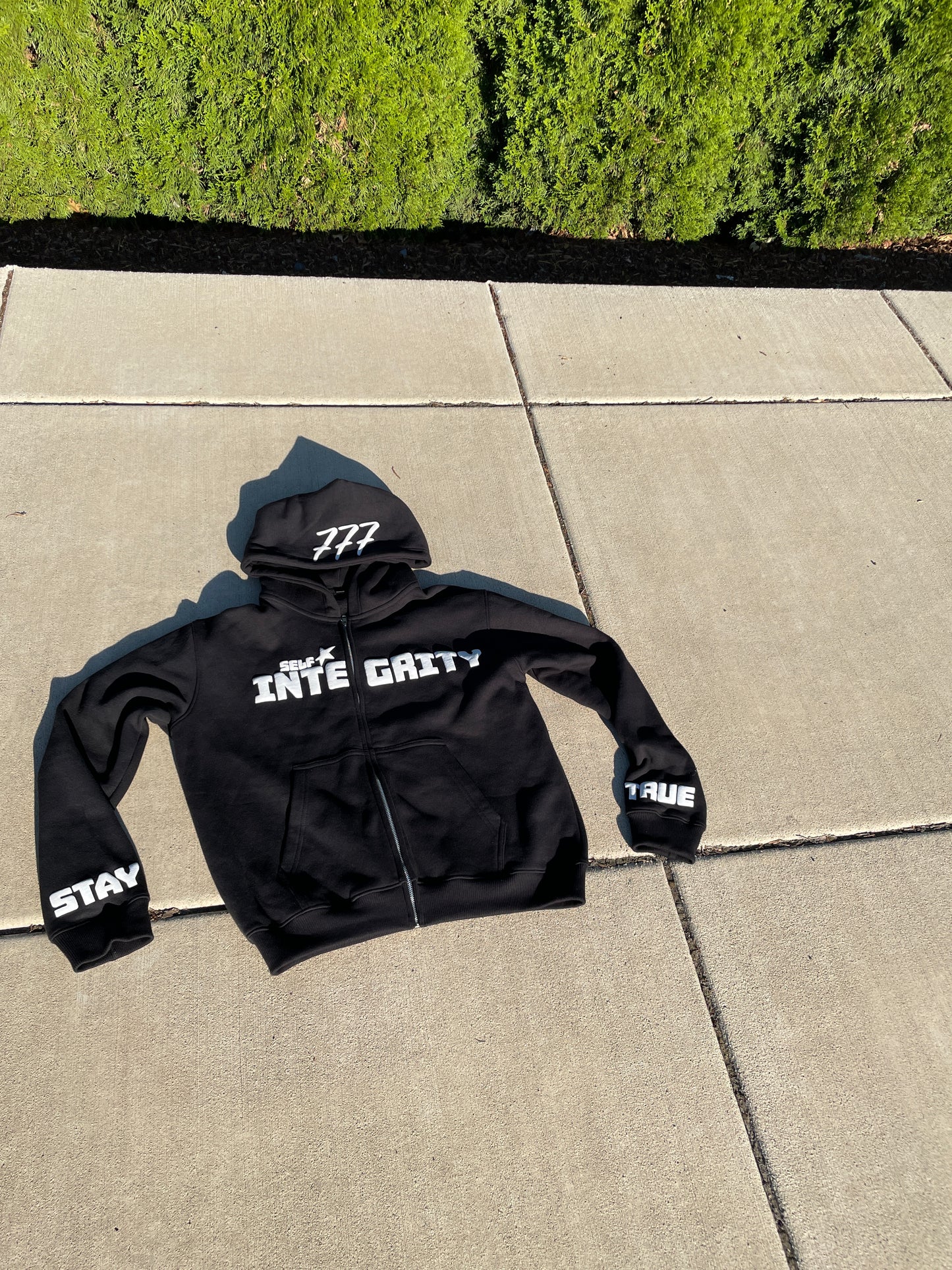 'Stay True To Yourself' Zip-Up Hoodie